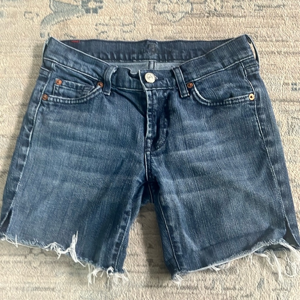 7 jeans shorts with the cutest fray
